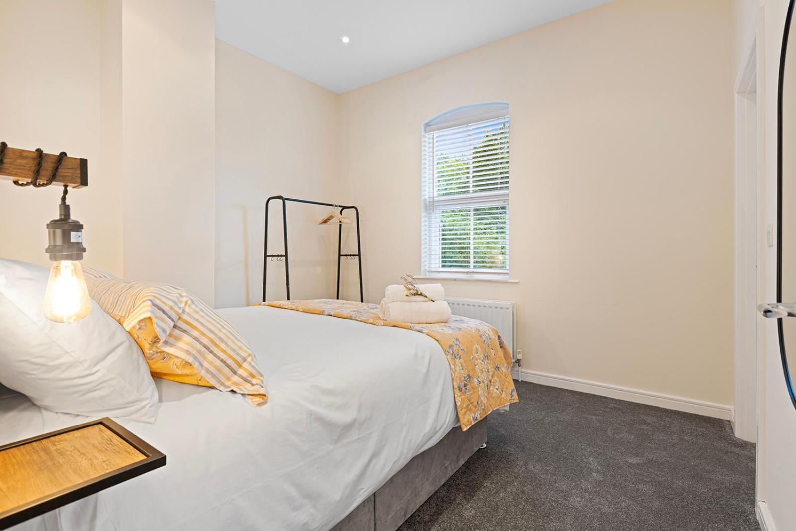 Riverside Townhouse Antrim Esterno foto