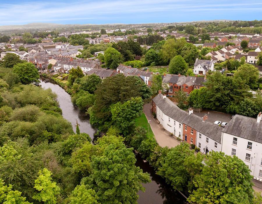 Riverside Townhouse Antrim Esterno foto